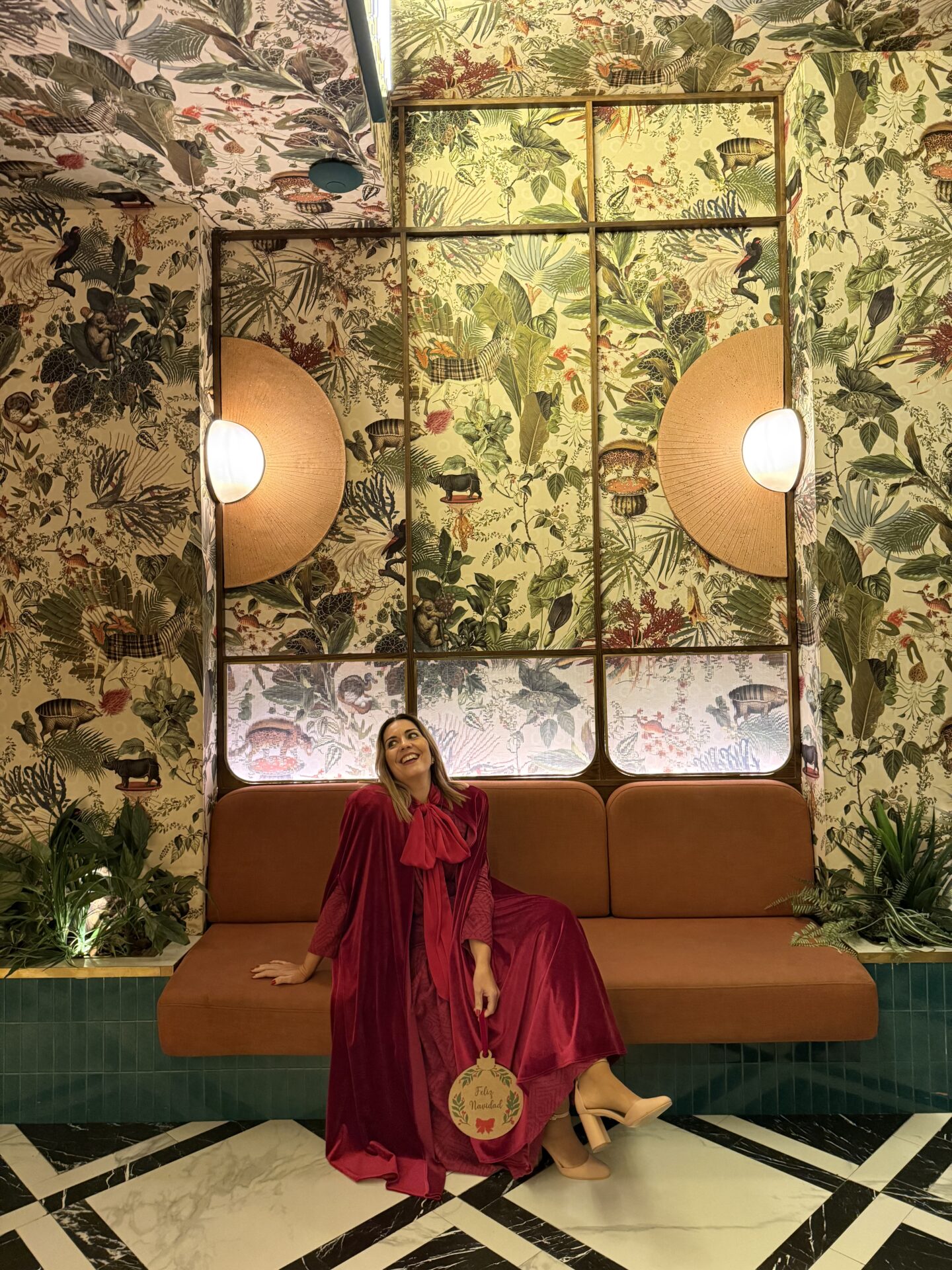 Capa Imperio granate