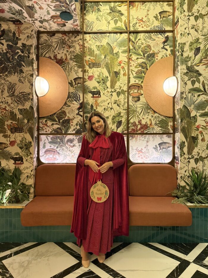 Capa Imperio granate