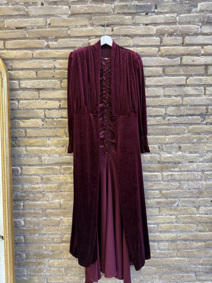 Abrigo Genoveva vino